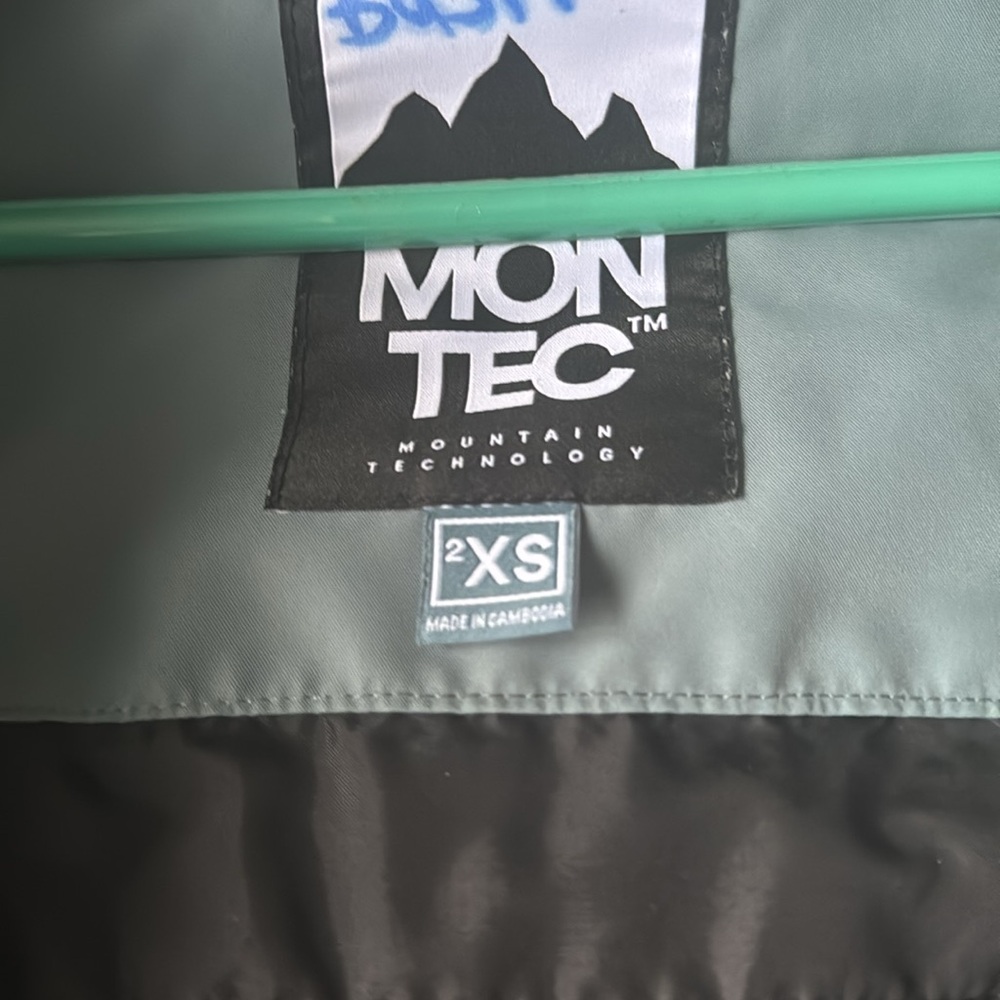 Montec Gray and Black Jacket - Picture 4 of 4